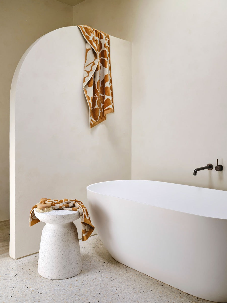 Palma Petal Hand Towel in Bronze & Sand