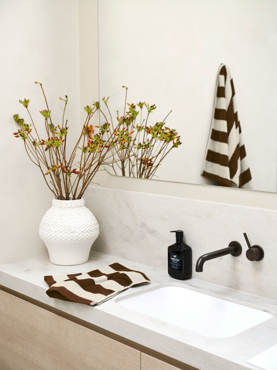 Riviera Stripe Towel Set in Chocolate