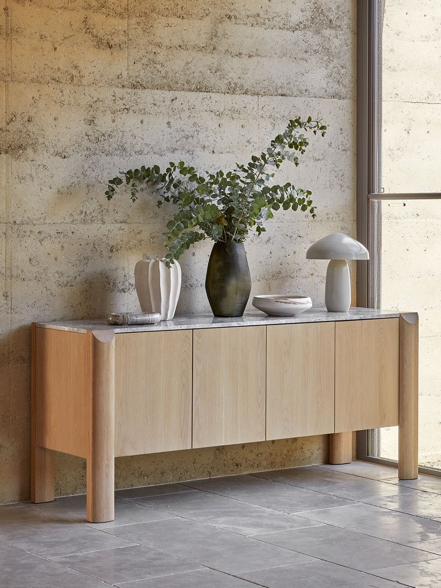 Easton Curve Table Lamp in Elm