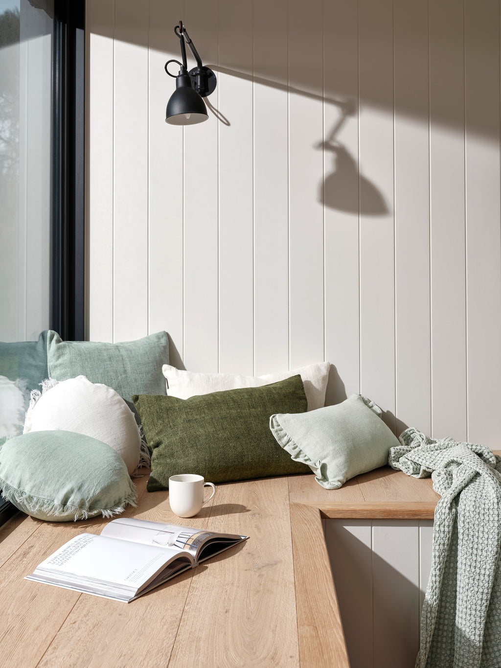 Arles Linen Rectangle Cushion in Sand
