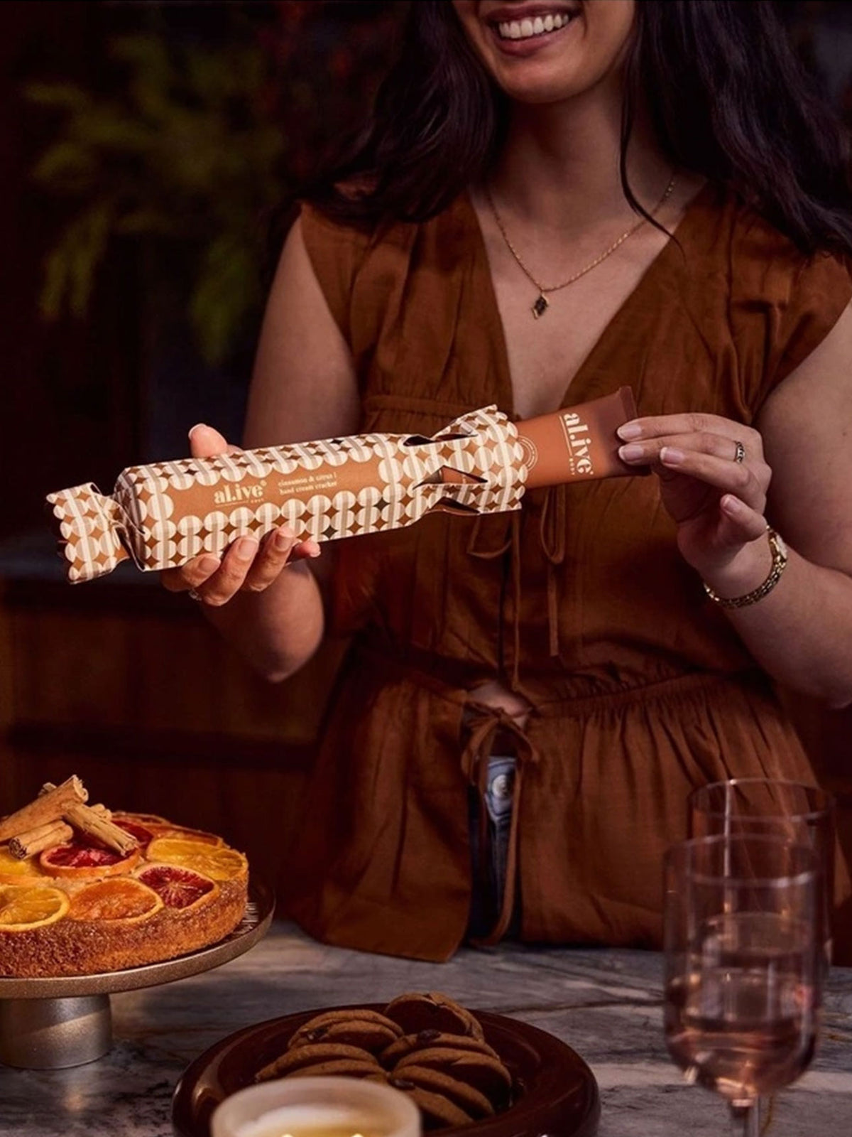 Hand Cream Cracker - Cinnamon & Citrus