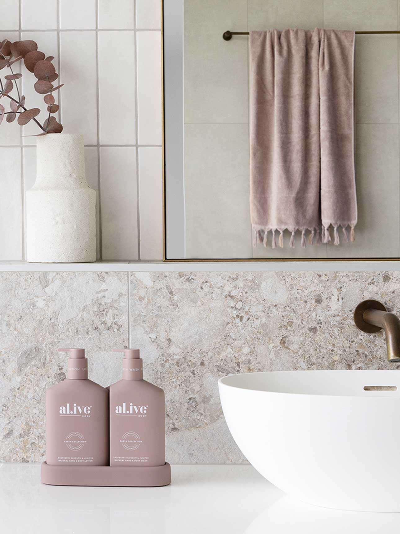 Raspberry Blossom & Juniper Wash & Lotion Duo + Tray
