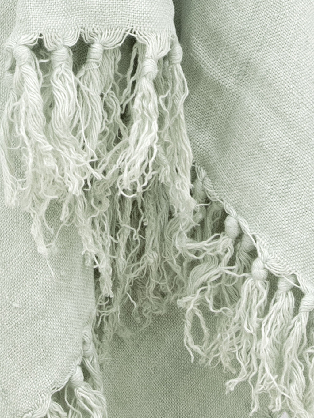Arles Fringed Linen Throw in Mist