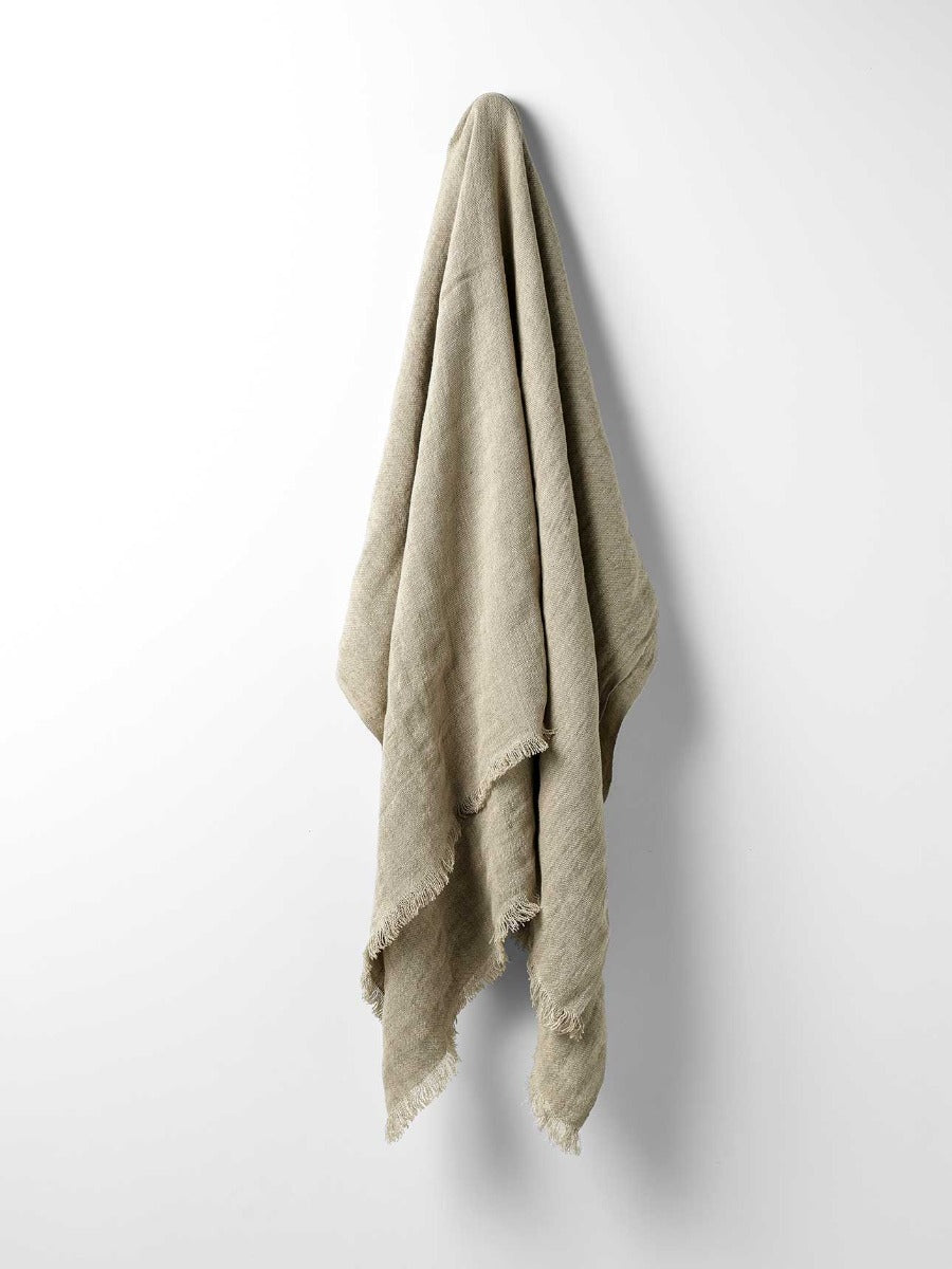 Arles Linen Throw in Feather