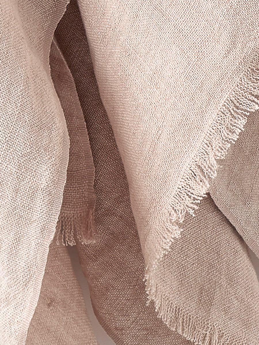 Arles Linen Throw in Shell