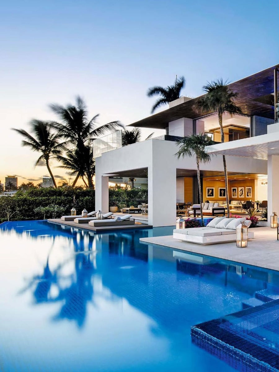 Beautiful Beach Houses: Living in Stunning Coastal Escapes