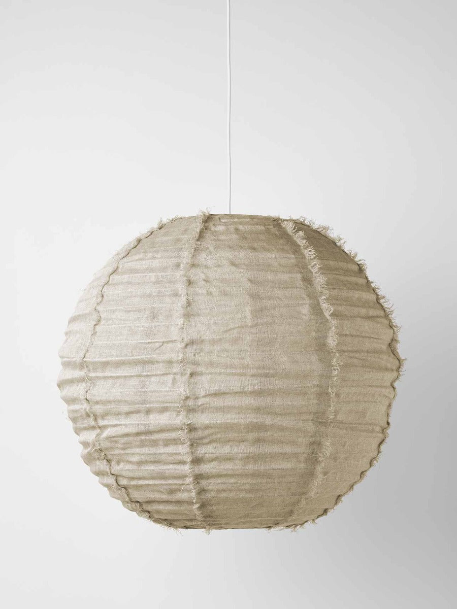 Cloud Fringed Round Pendant in Natural
