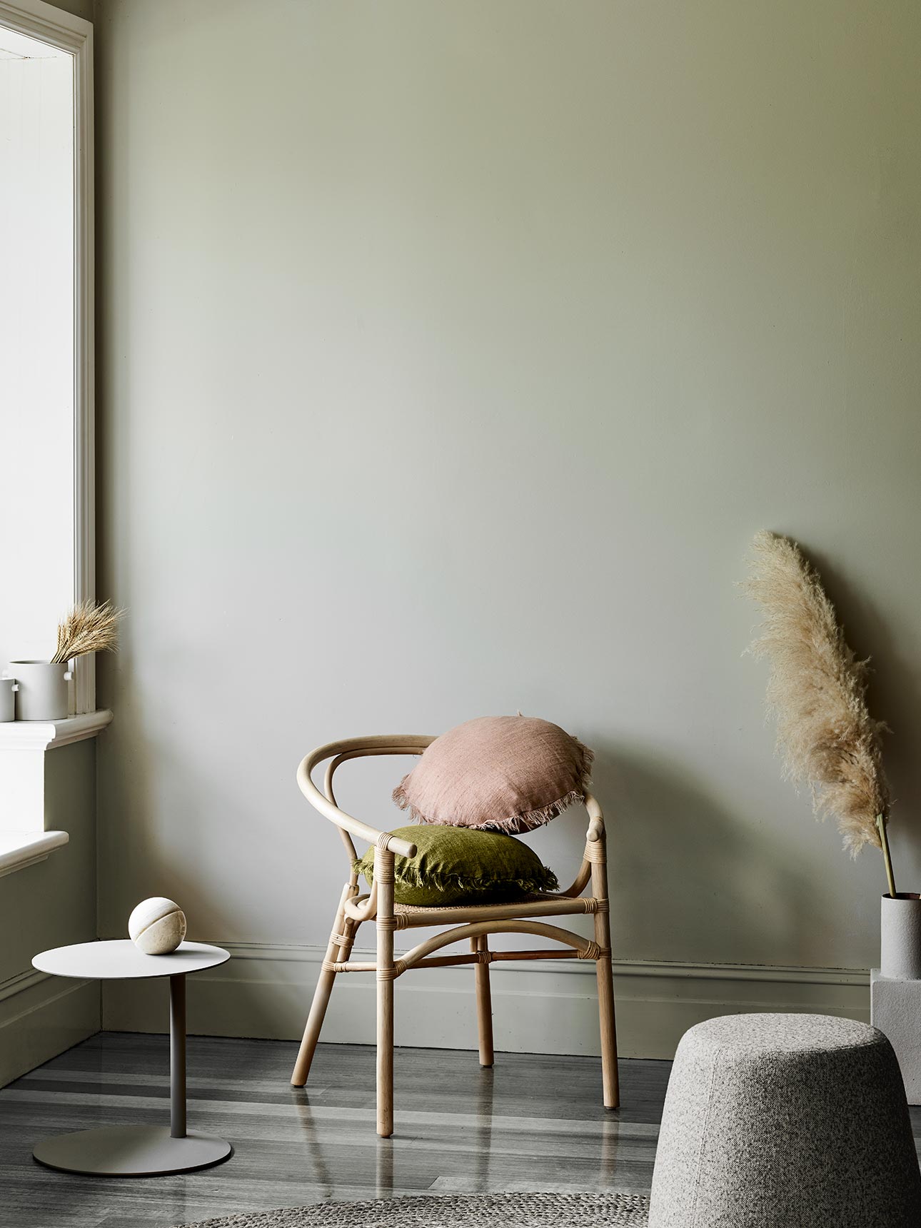 Vintage Linen Fringe Round Cushion in Clay - Small