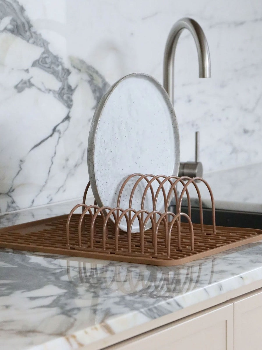 Dish Drainer in Camel