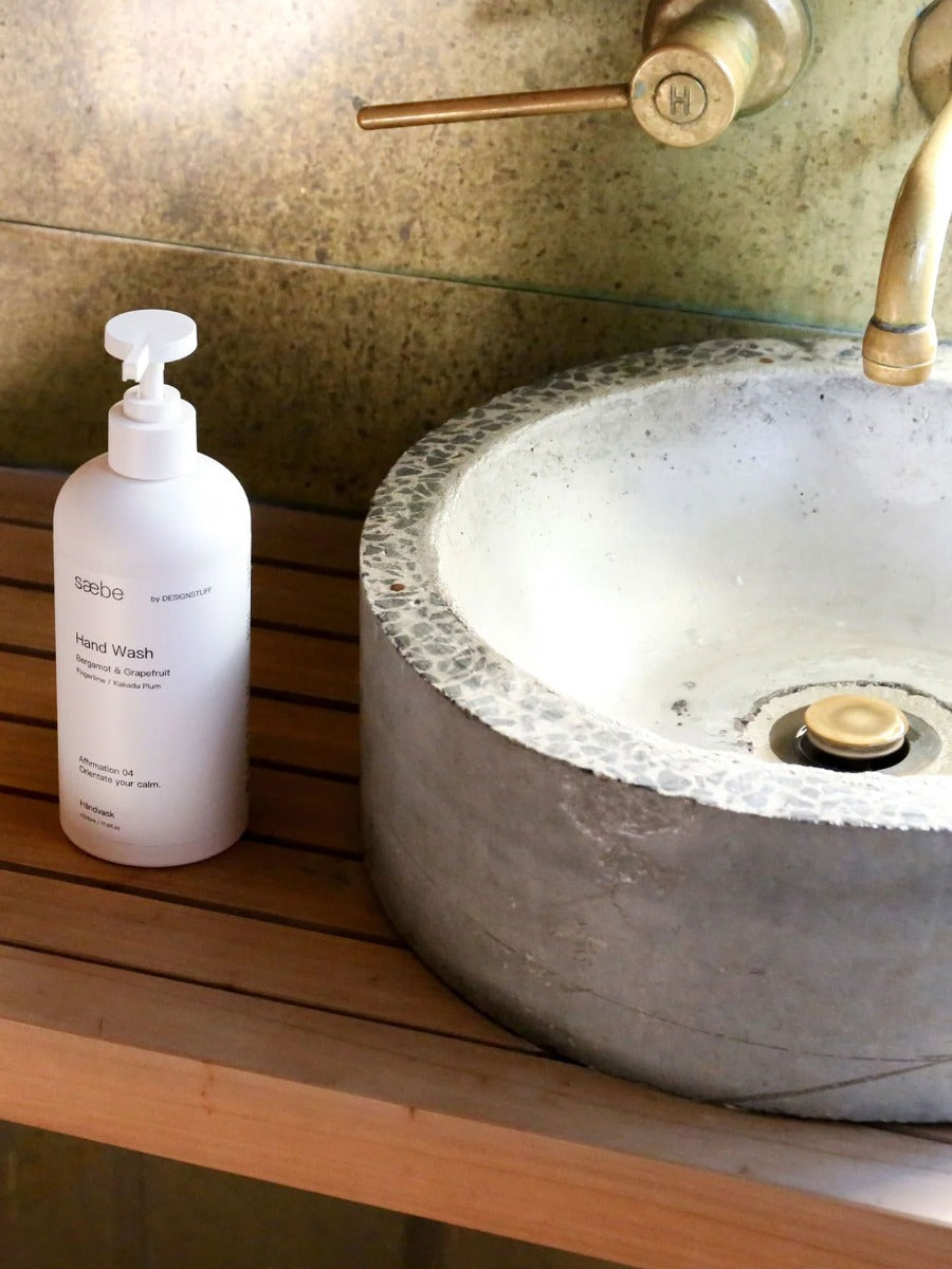 Saebe Hand Wash in Bergamot & Grapefruit