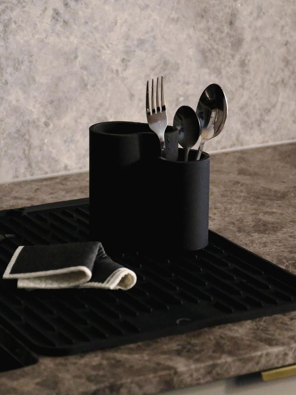 Store-All Cutlery Drainer in Black