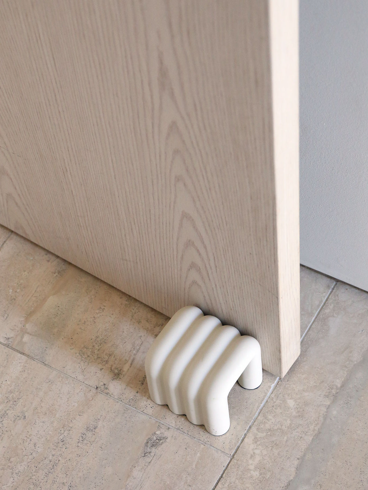 VIAH Arch Door Stopper in Sand