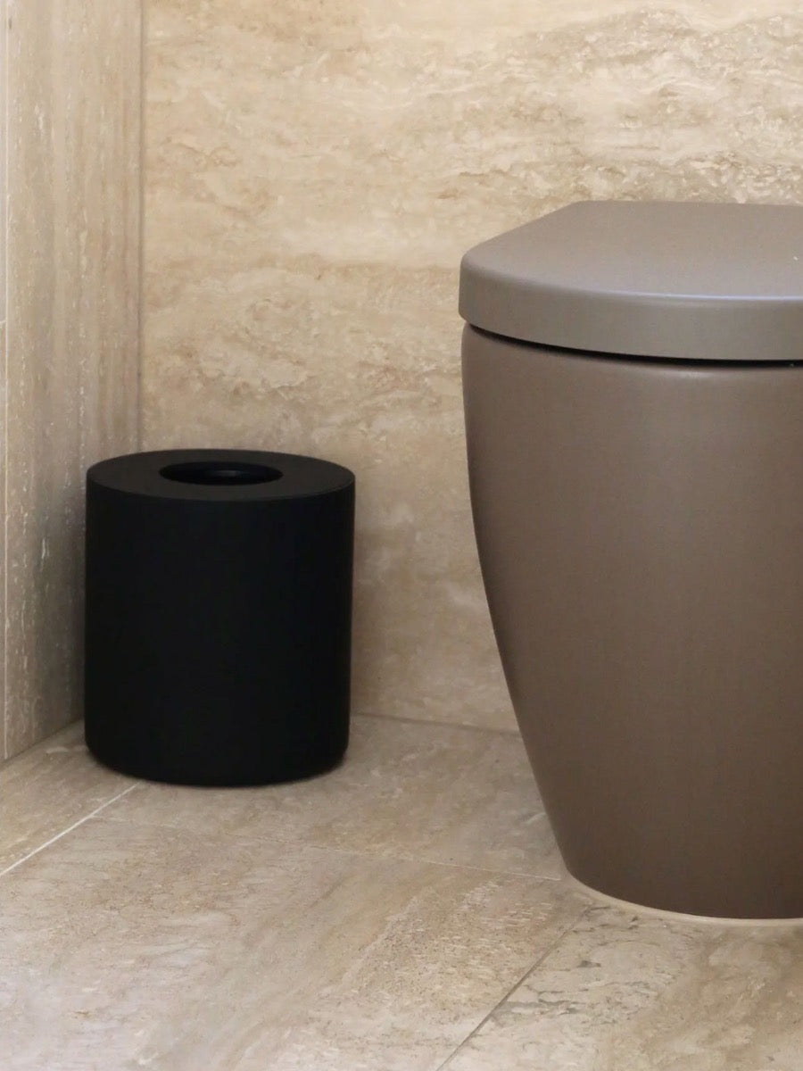 Arc Bin in Black