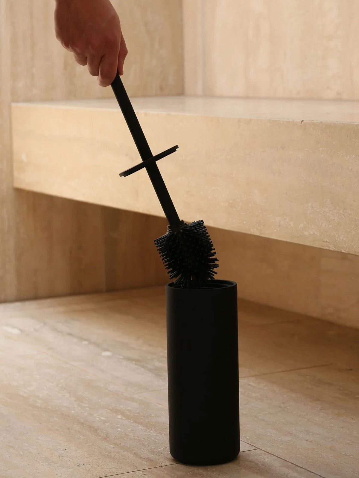 Arc Toilet Brush in Black