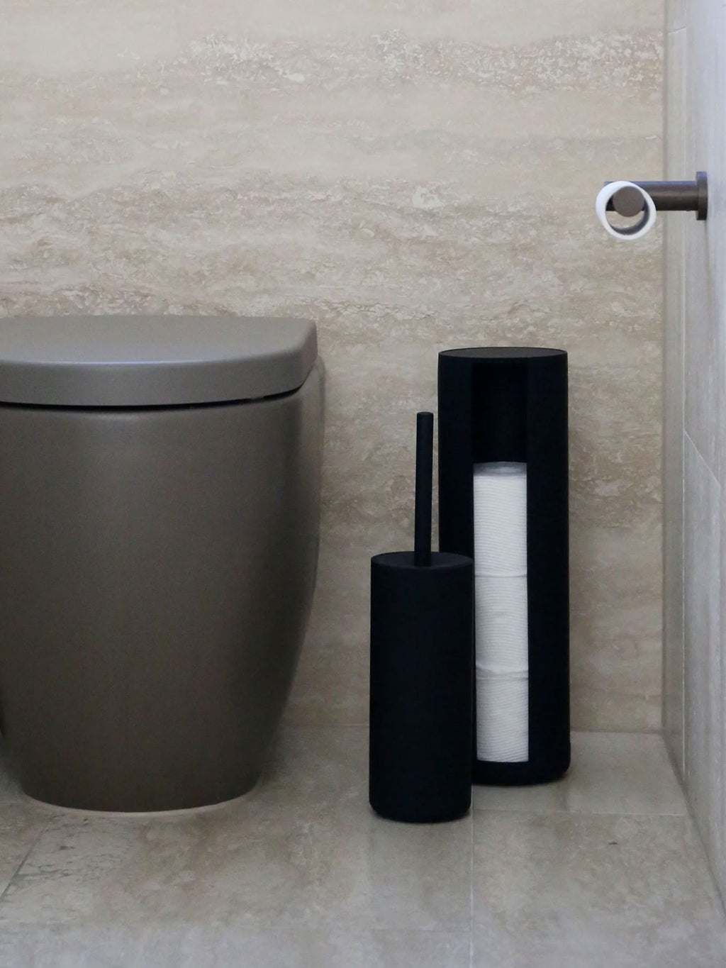 Arc Toilet Brush in Black