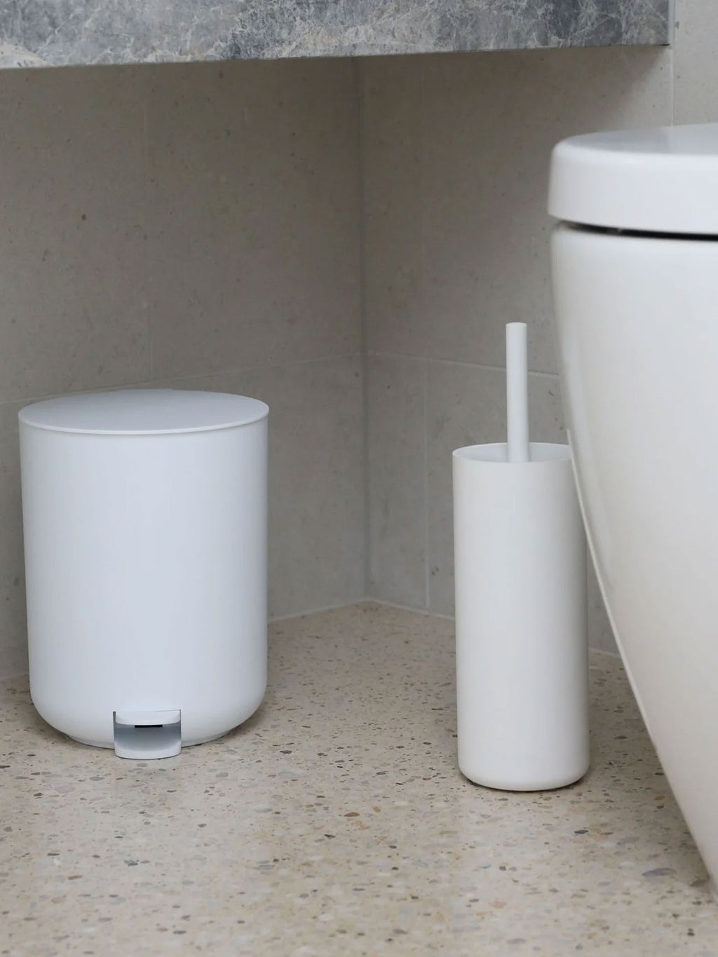 Arc Toilet Brush in White
