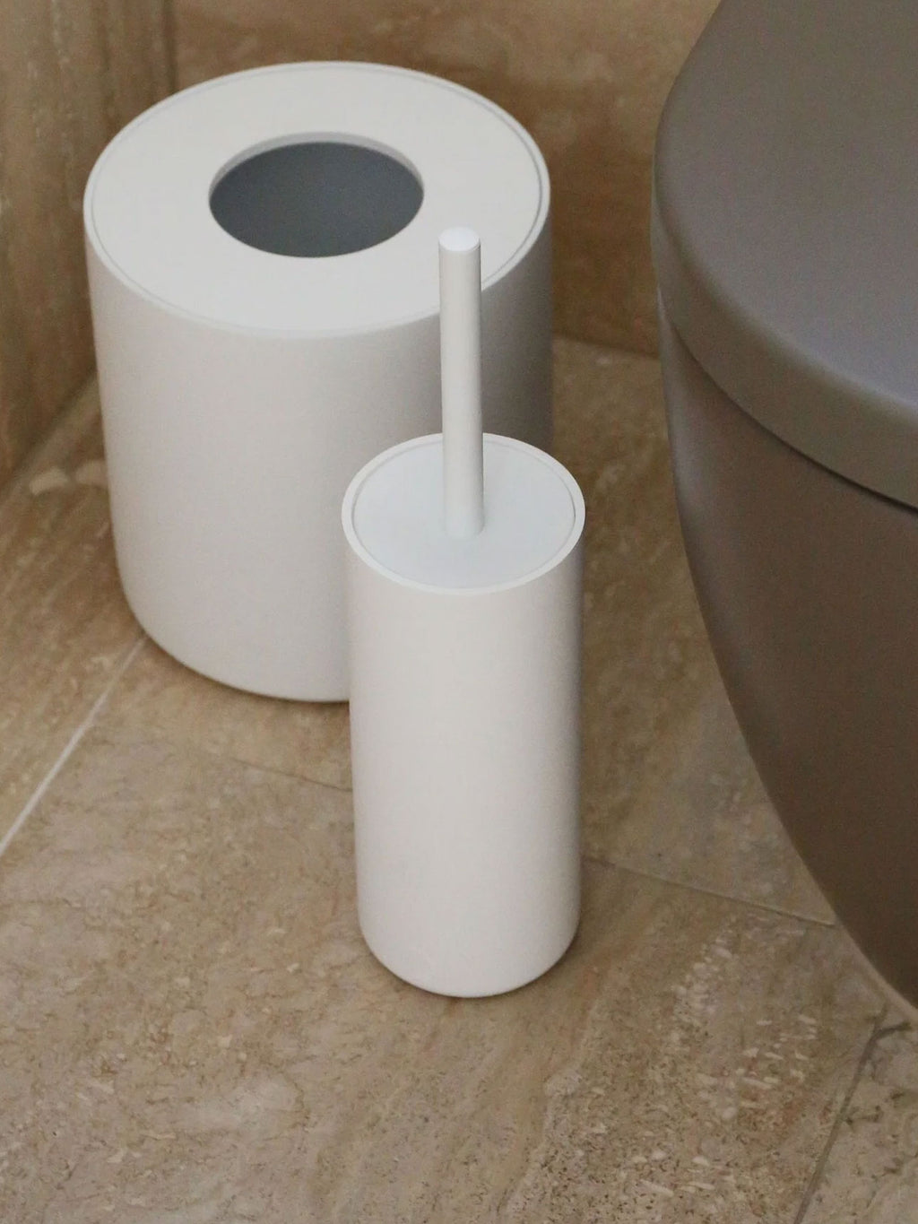 Arc Toilet Brush in White