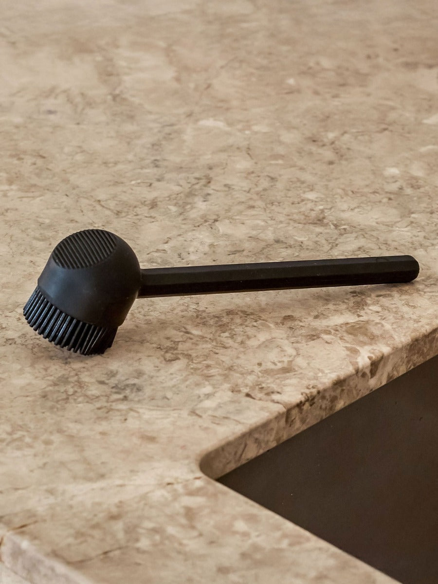 Silicone Dish Brush in Black