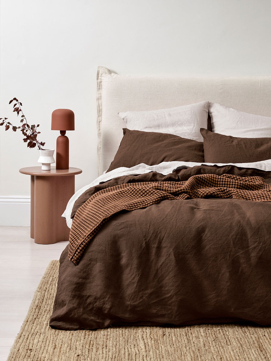 Emile Linen Standard Pillowcase in Chocolate
