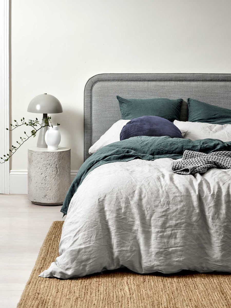 Emile Linen Standard Pillowcase in Glacier