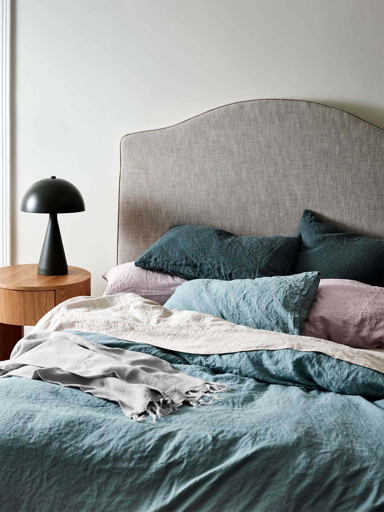Emile Linen Standard Pillowcase in Aegean Blue