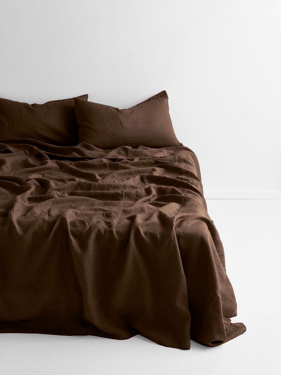 Emile Linen Flat Sheet in Chocolate
