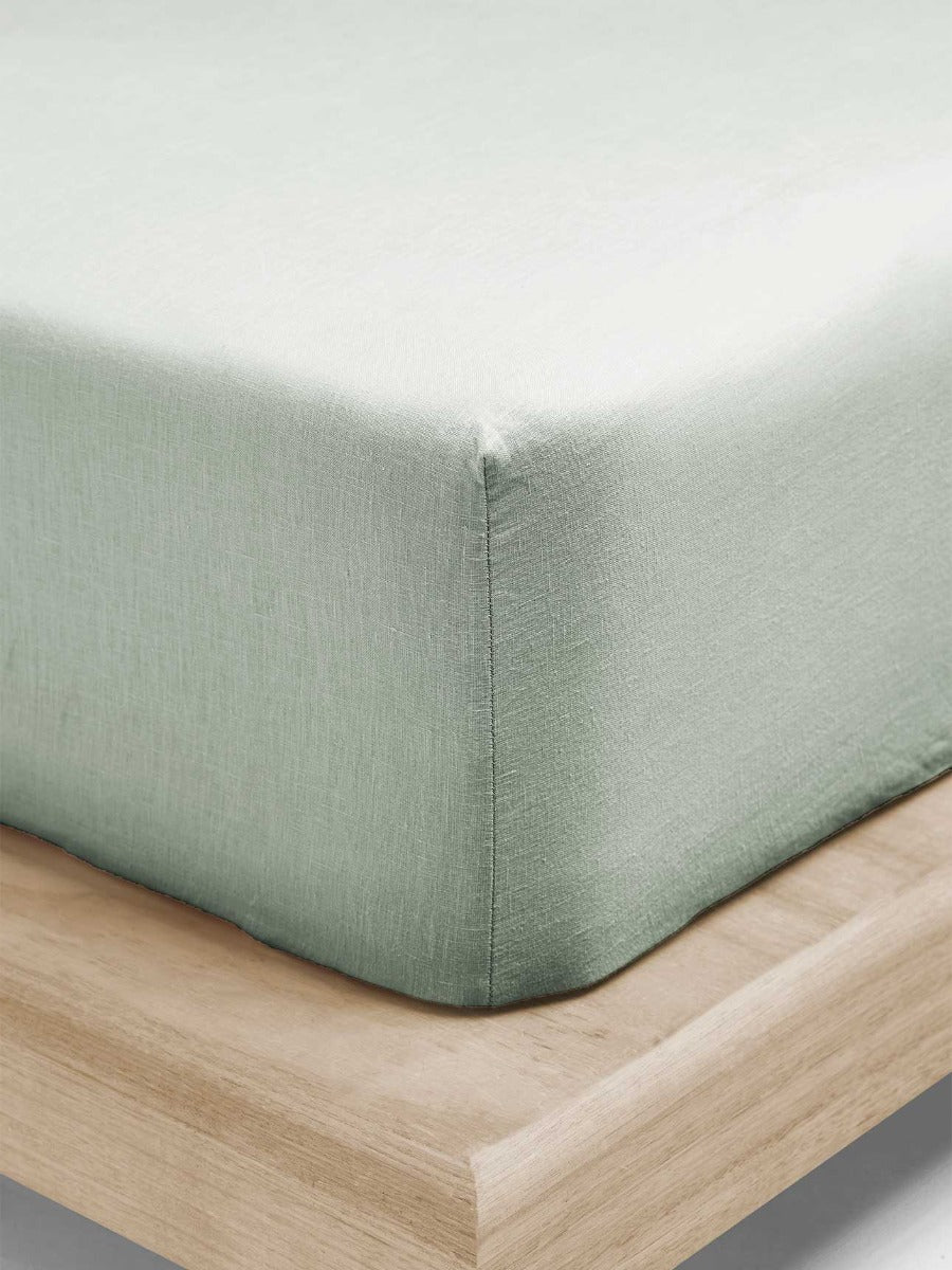 Emile Linen Fitted Sheet in Mineral