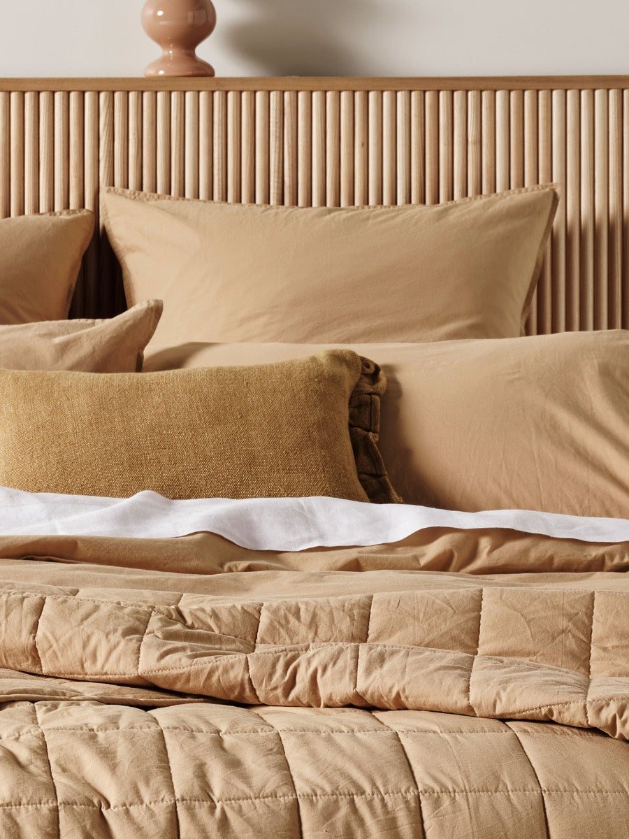 Evie Stonewash Organic Cotton Coverlet in Toasted Pecan