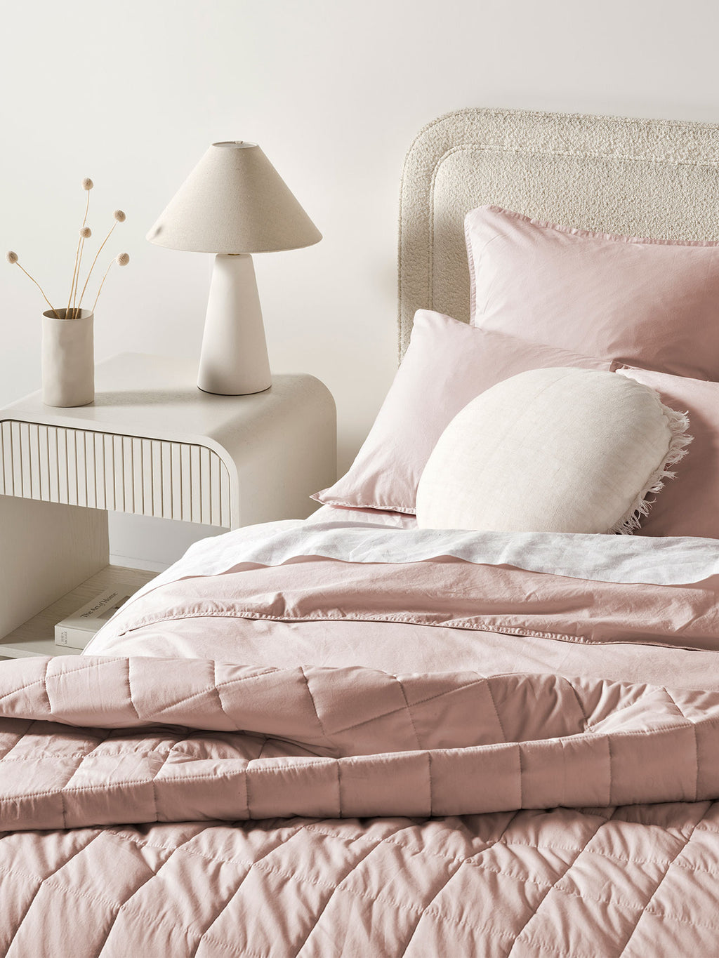 Evie Stonewash Organic Cotton Coverlet in Blush Pink