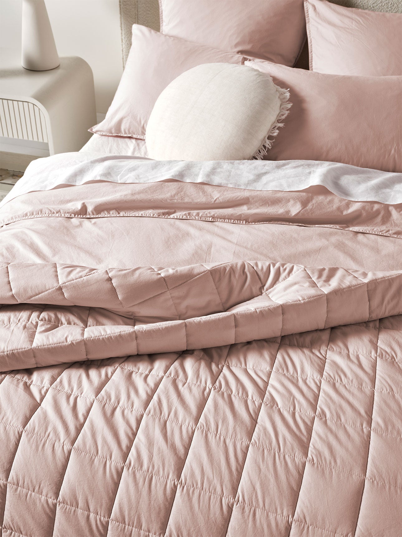 Evie Stonewash Organic Cotton Coverlet in Blush Pink
