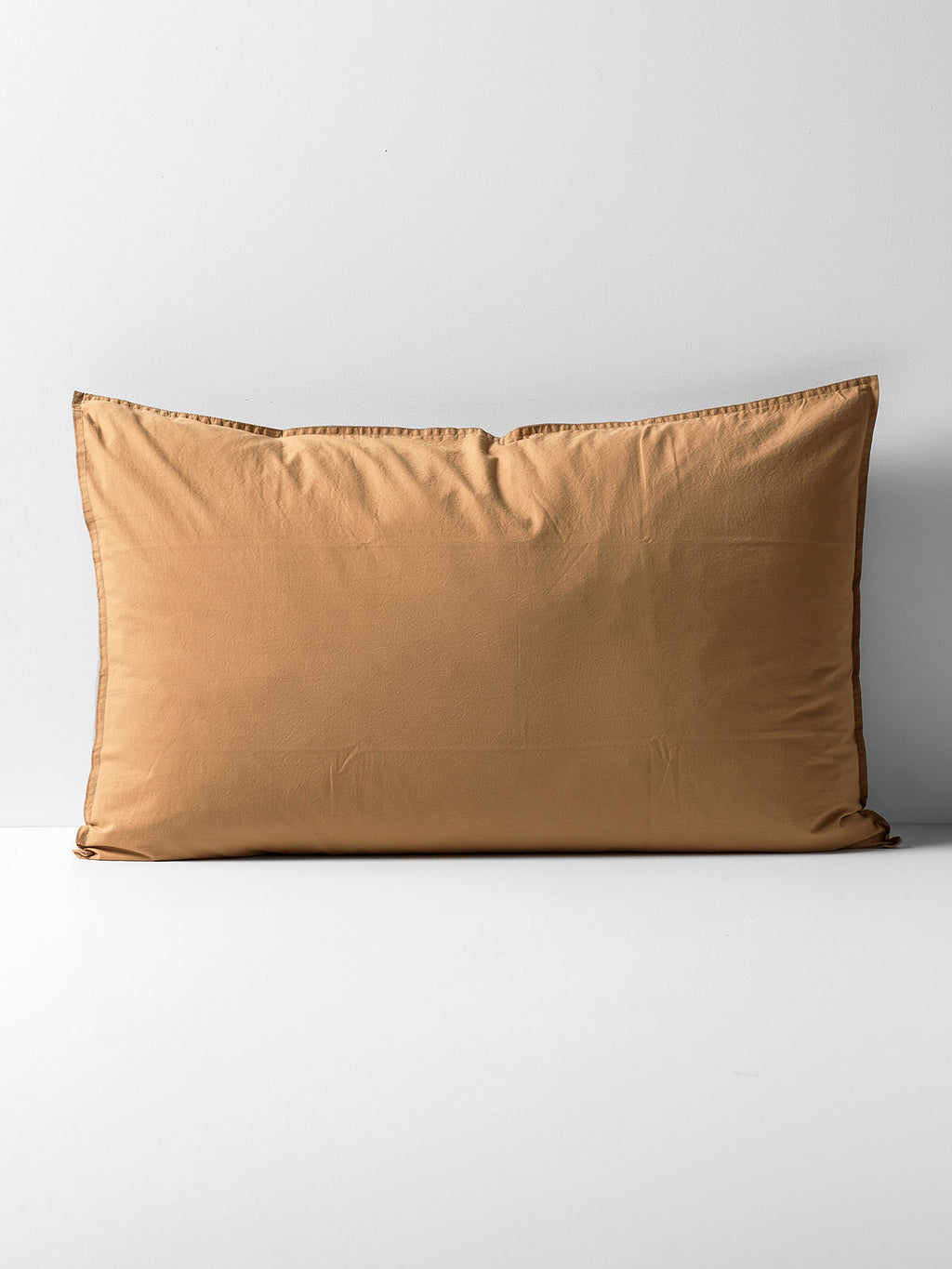 Evie Stonewash Organic Cotton Standard Pillowcase in Toasted Pecan
