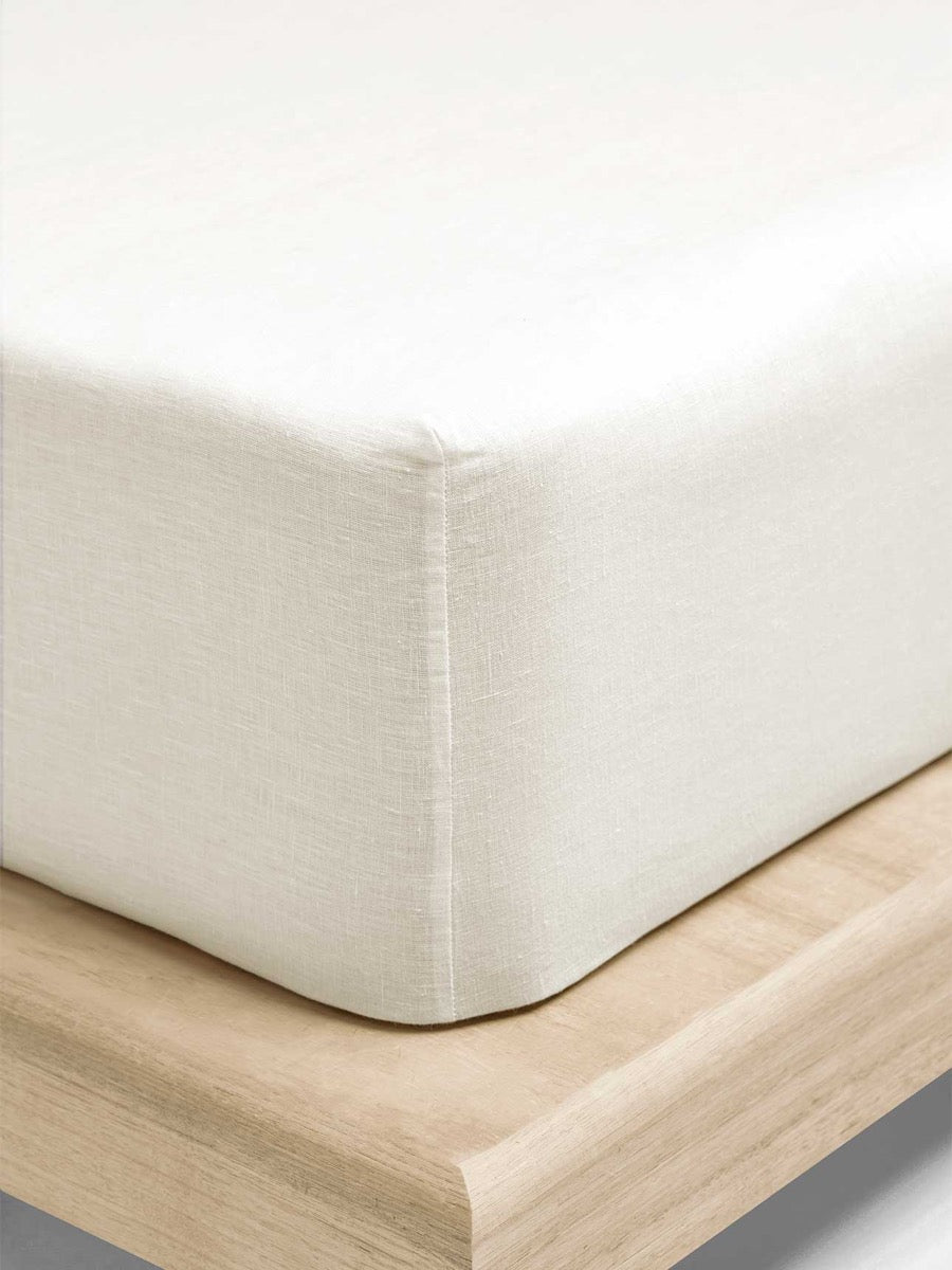 Evie Stonewash Organic Cotton Sheet Set in Cloud White