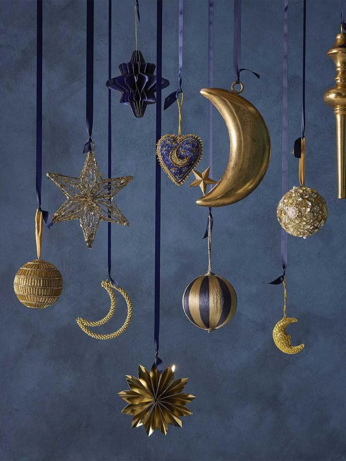 Pinwheel Metal Tree Decoration