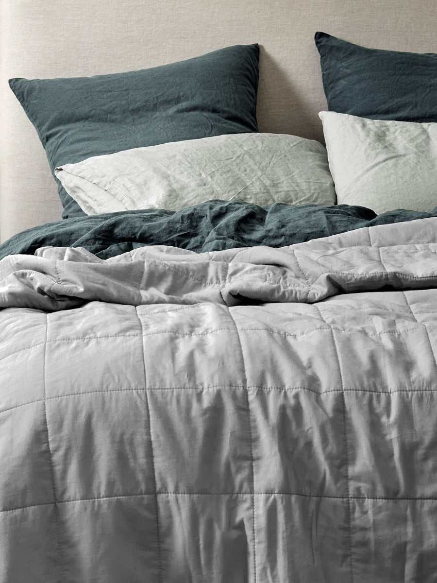 Halo Organic Coverlet in Pebble