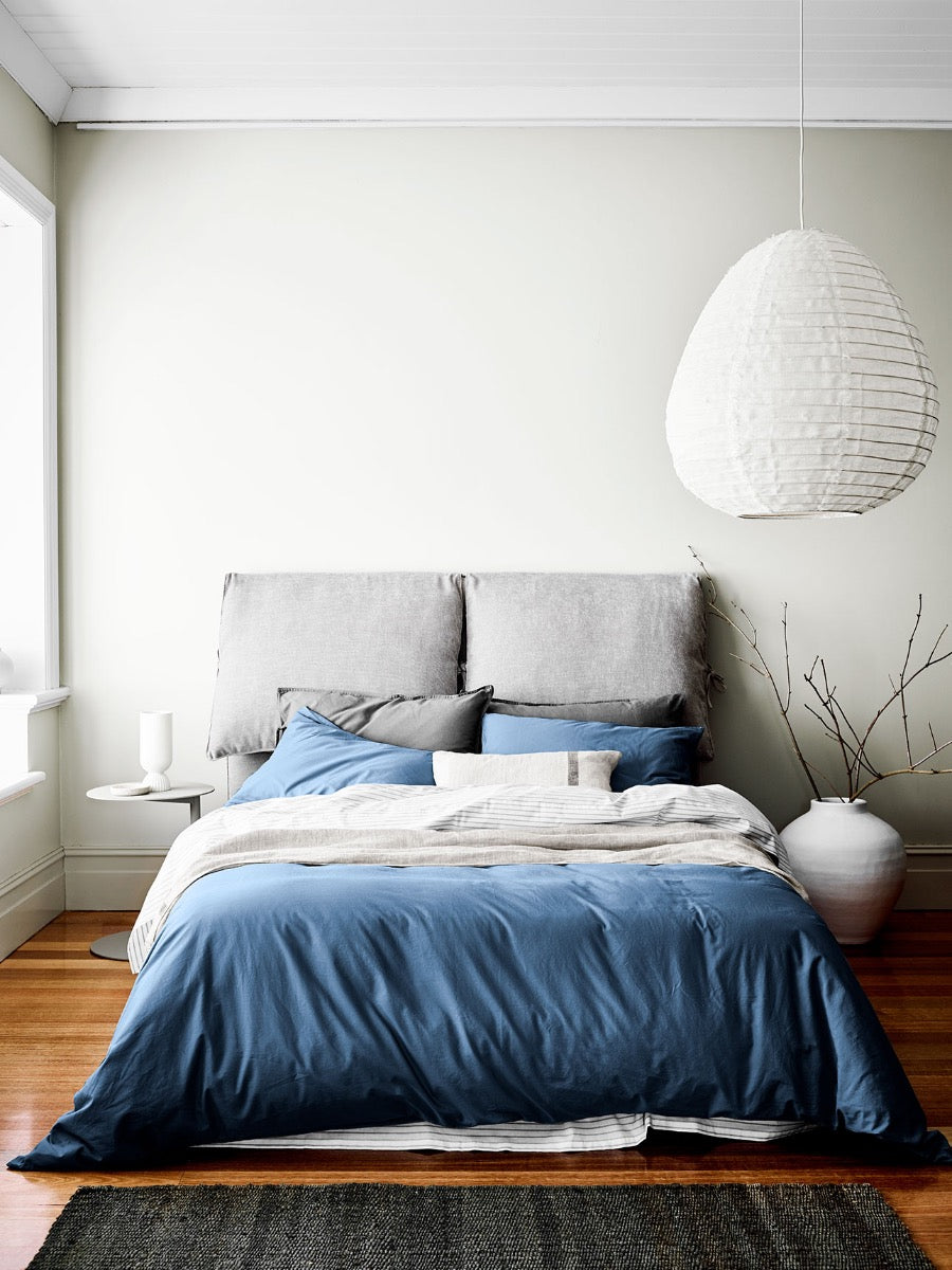 Halo Organic Cotton Standard Pillowcase in Bijou Blue