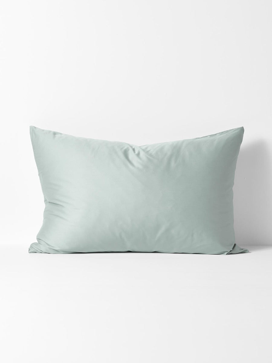 Halo Organic Cotton Standard Pillowcase in Mist