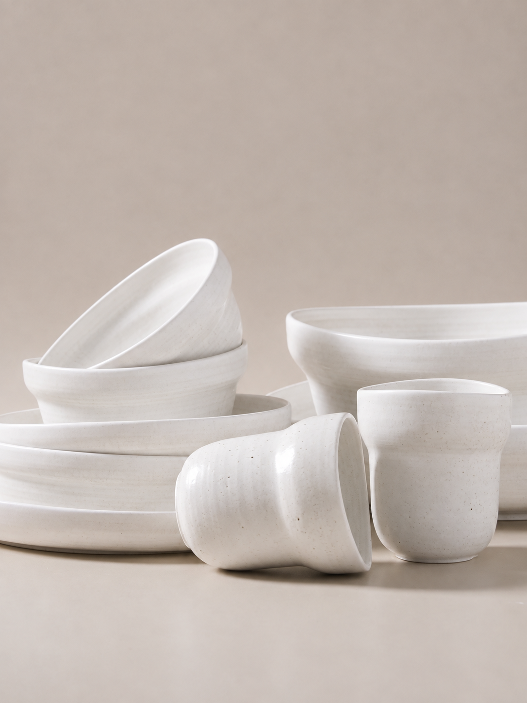Suiki Serving Bowl in White - Large