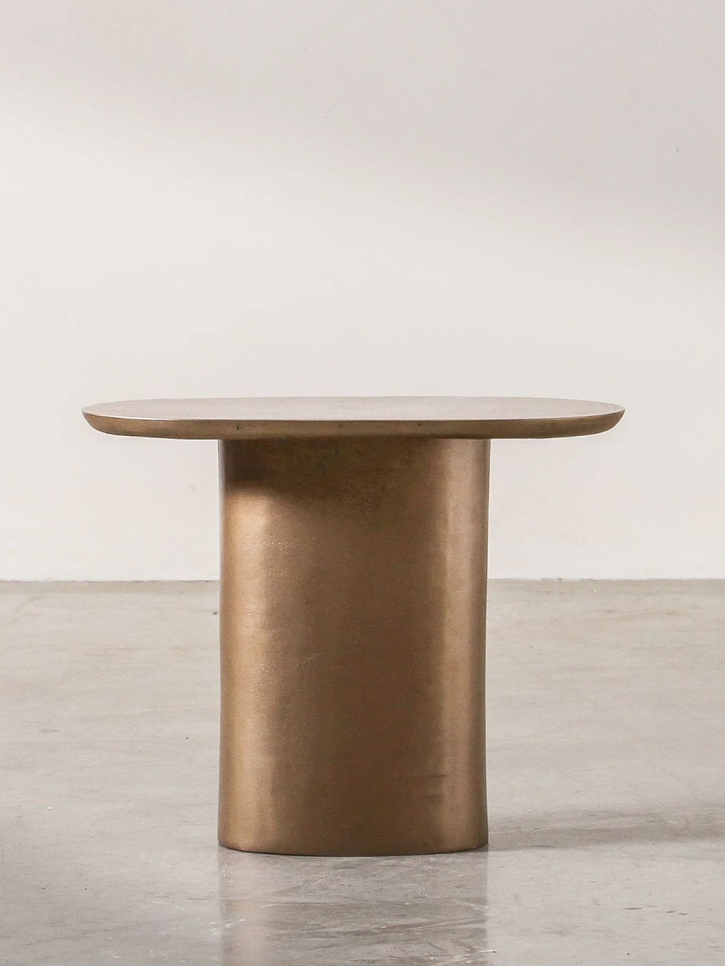 Vero Side Table in Antique Brass