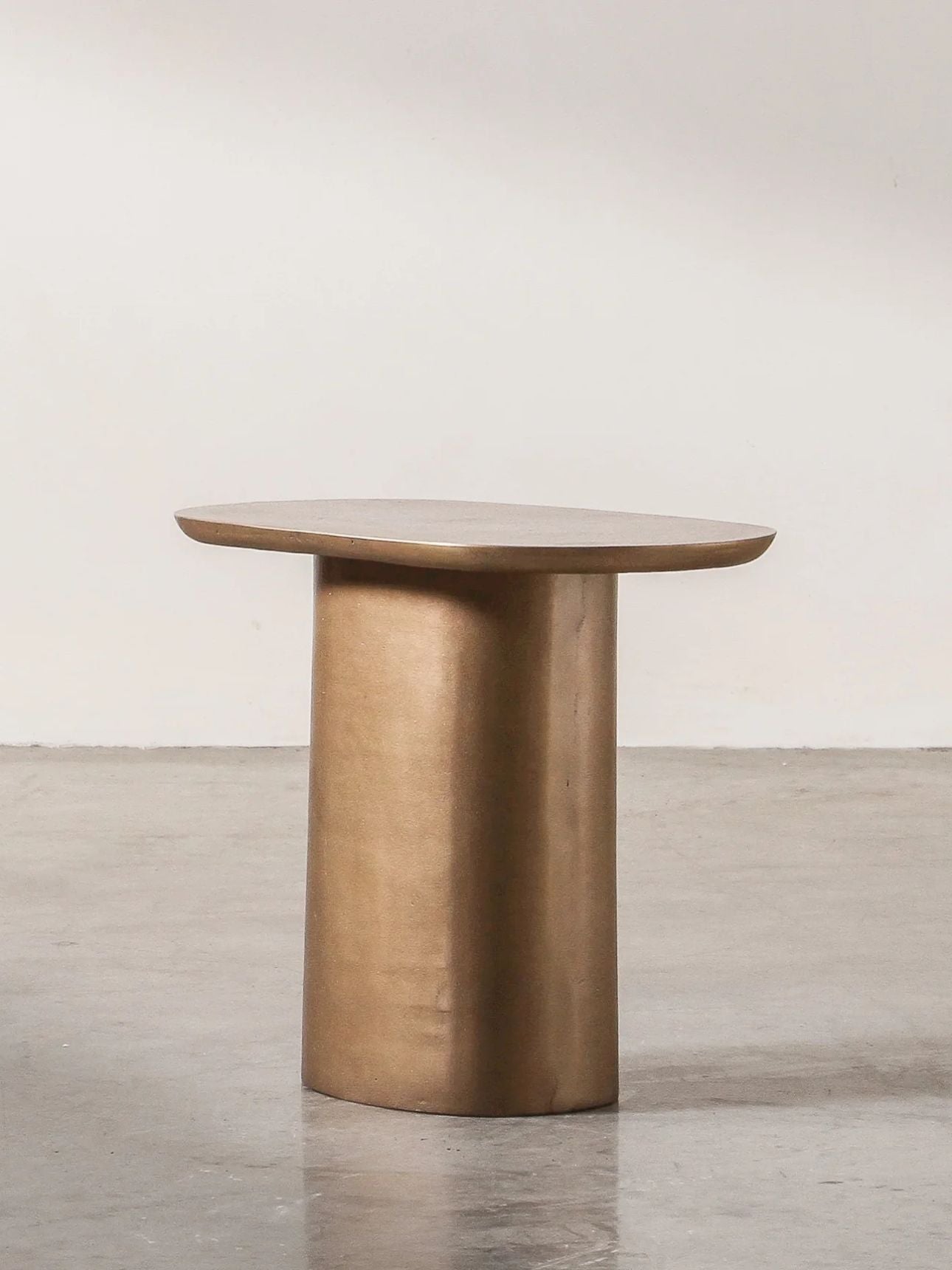 Vero Side Table in Antique Brass