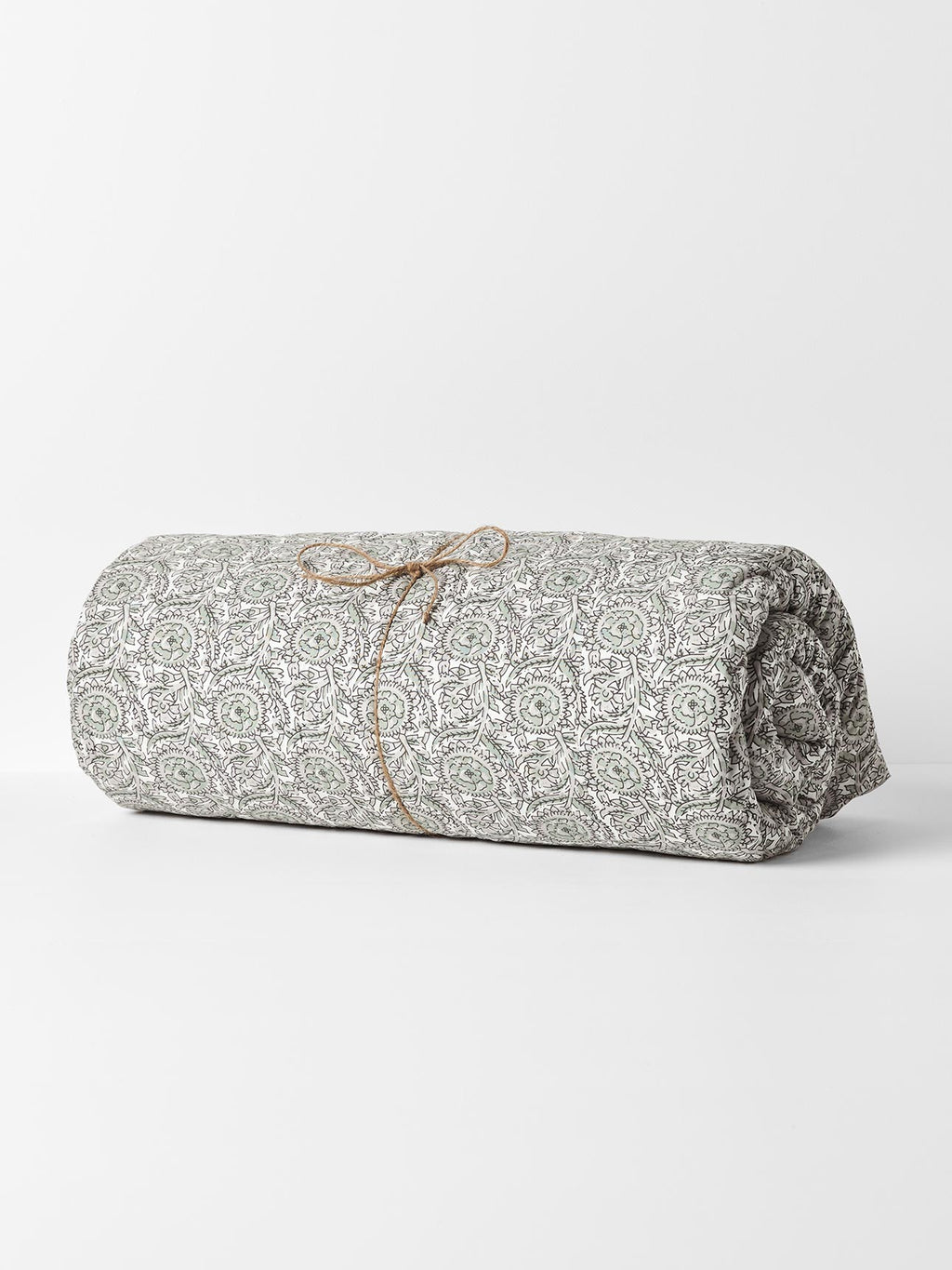 Jaipur Coverlet in Mist & Feather