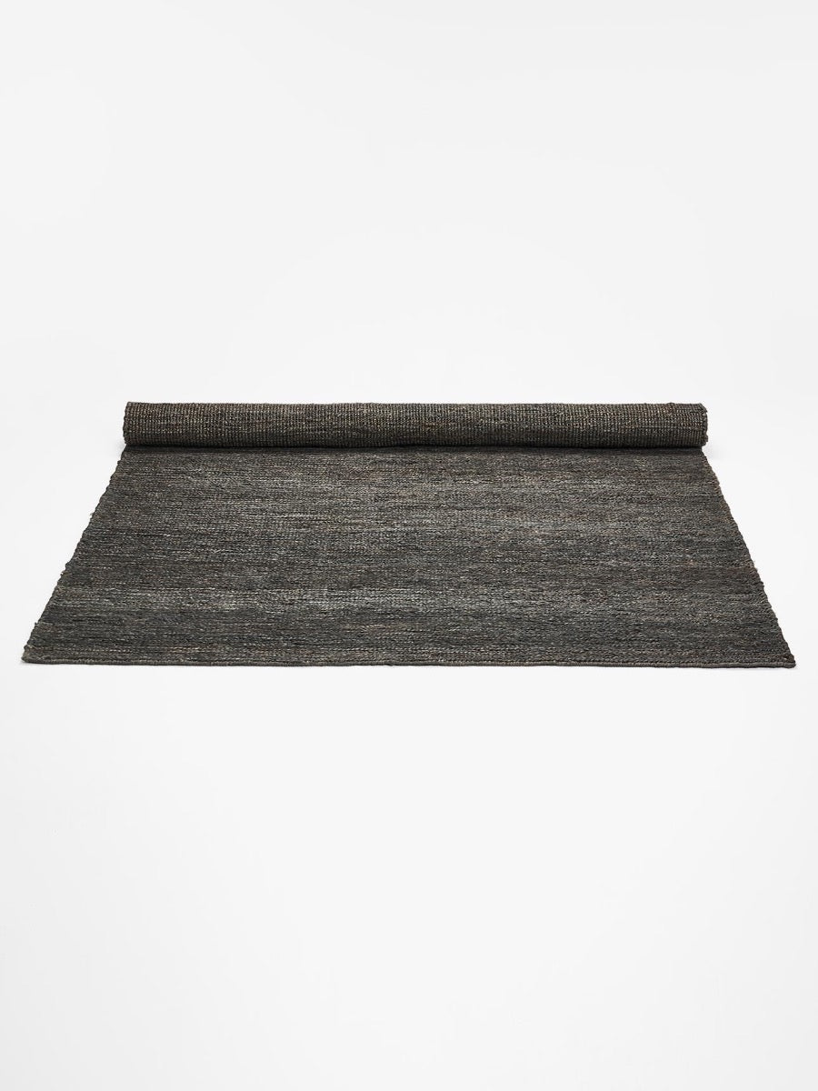 Coast Jute Rug in Anthracite