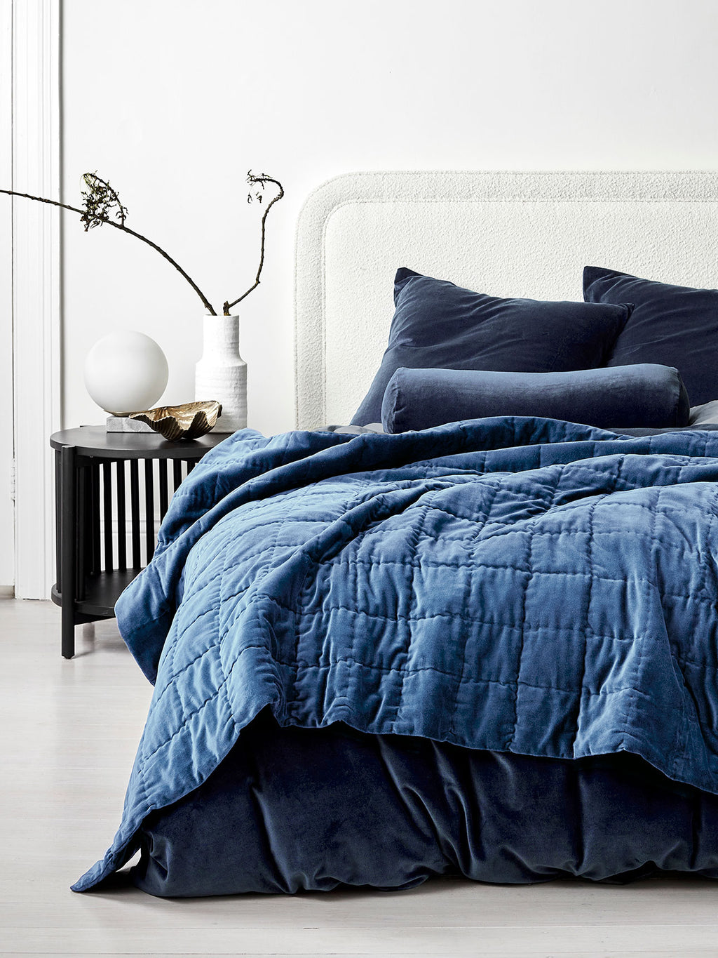 Luxury Velvet Standard Pillowcase in Royal