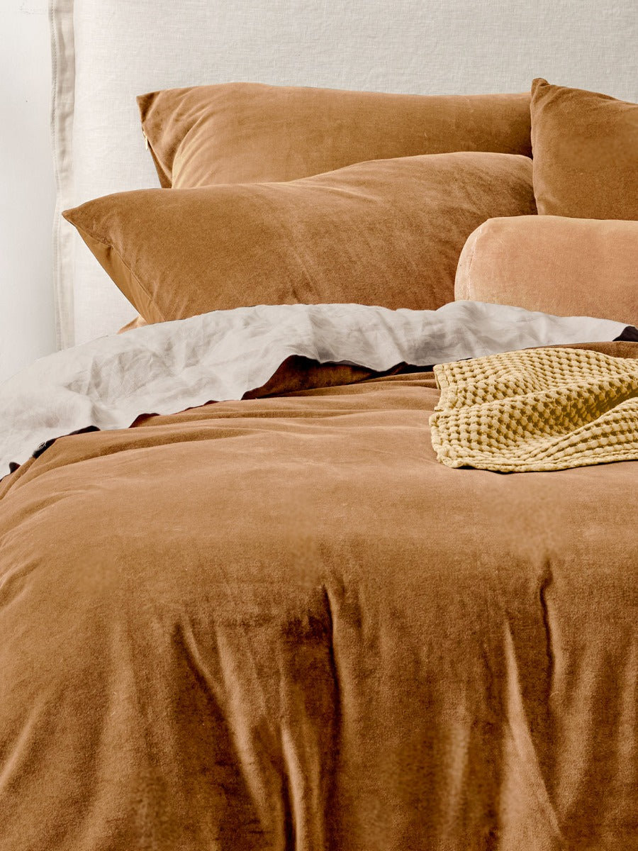 Luxury Velvet Standard Pillowcase in Maple
