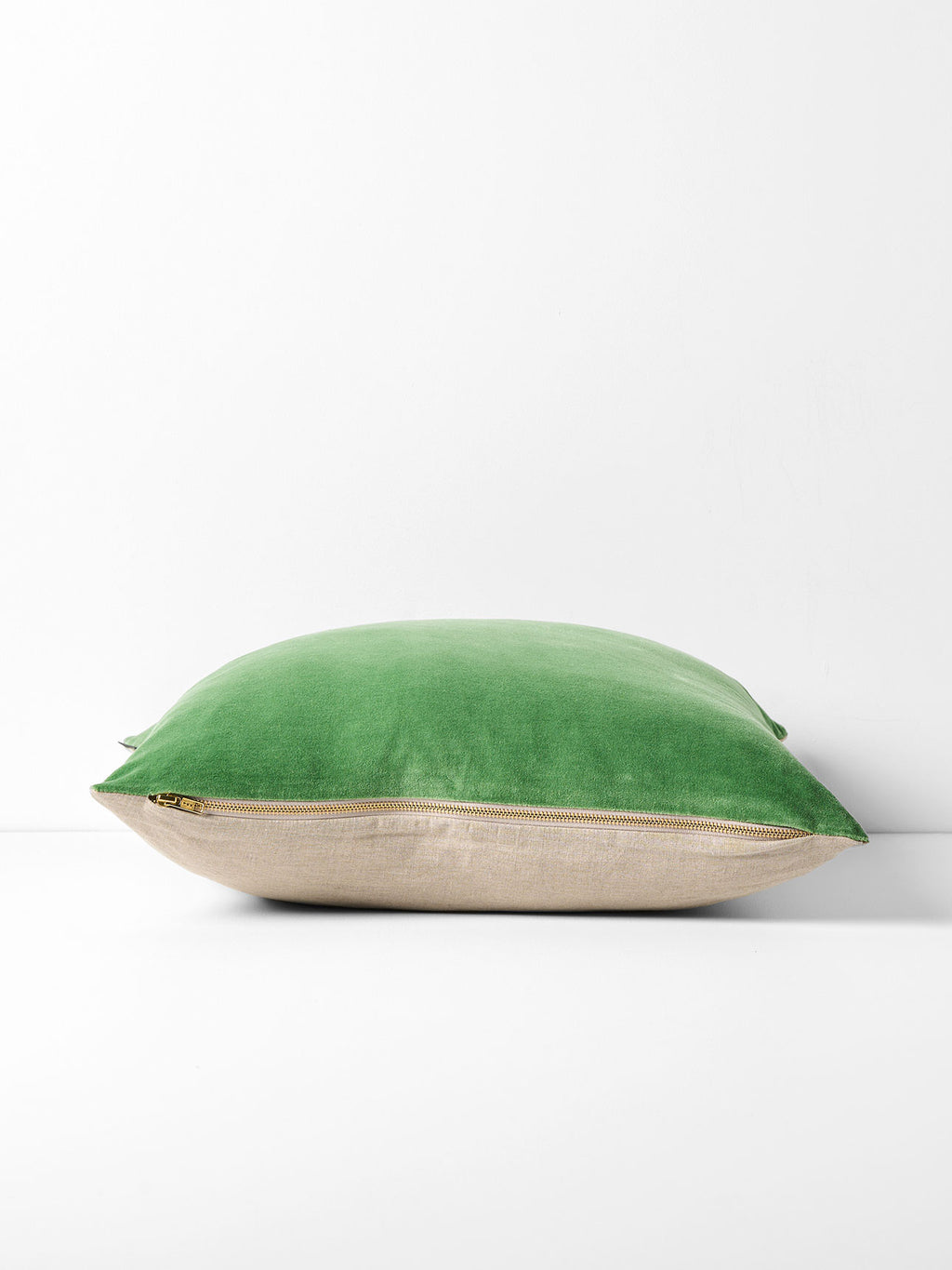 Luxury Velvet Square Cushion in Emerald