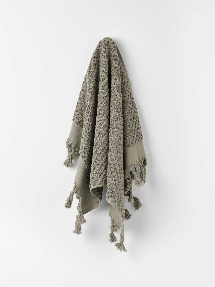 Milos Bath Towel Set in Feather