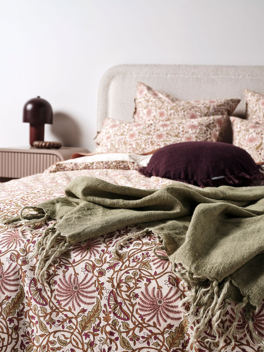 Oasis Quilt Cover in Mulberry