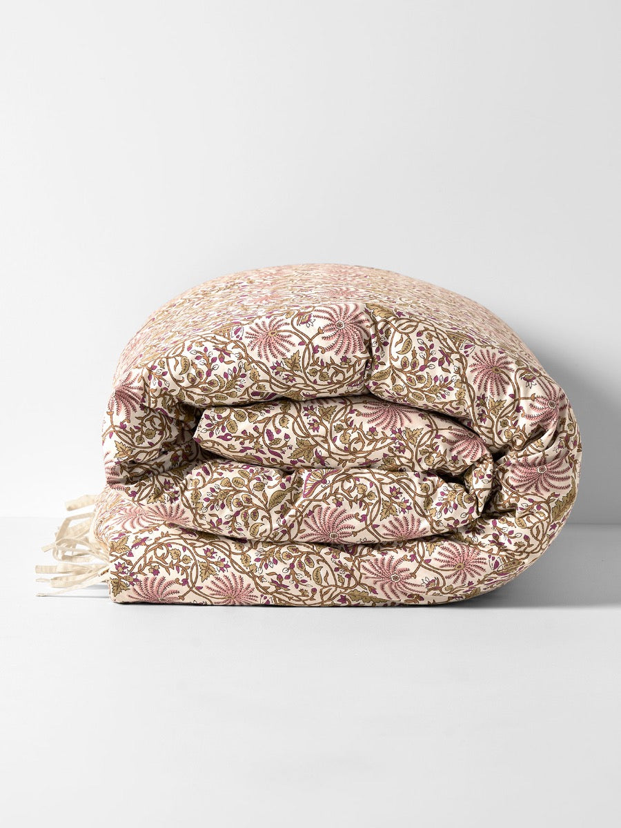 Oasis Quilt Cover in Mulberry