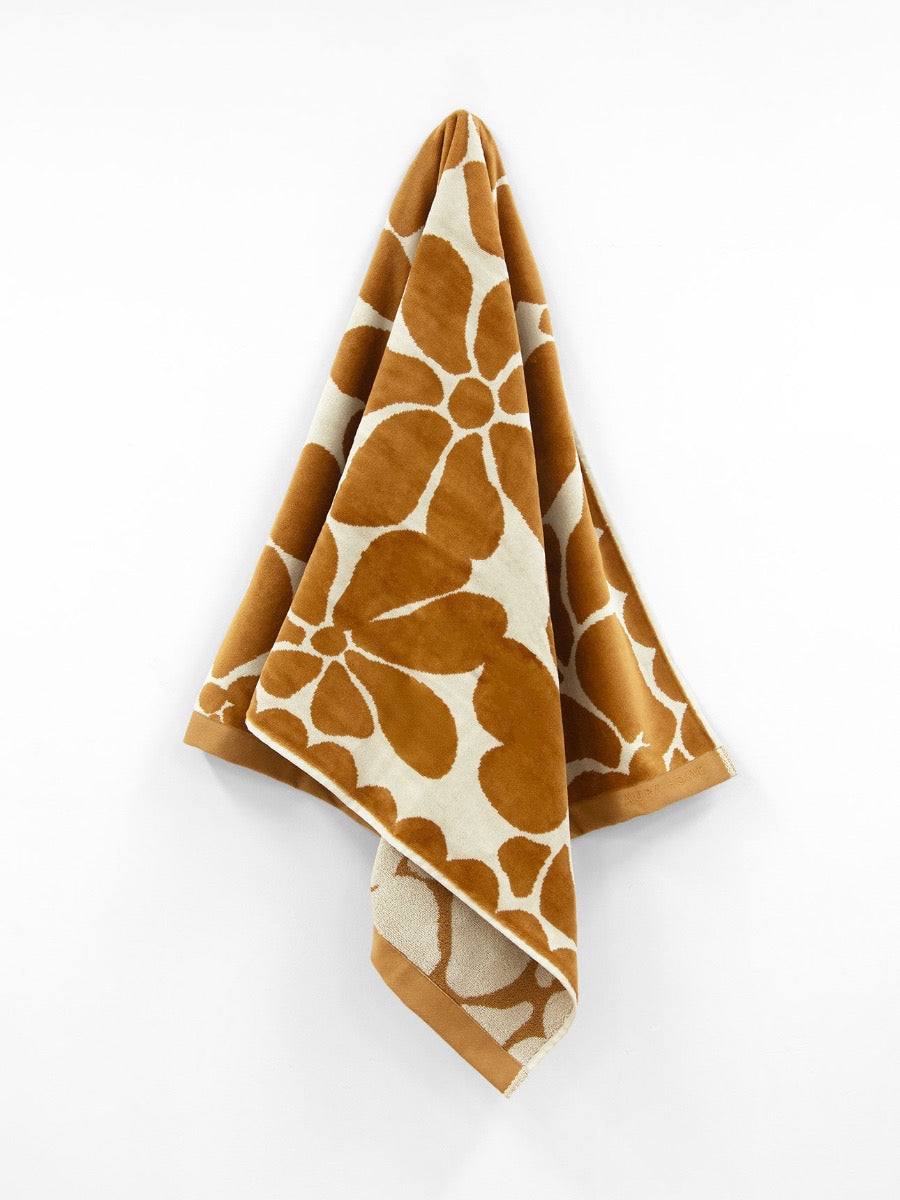 Palma Petal Bath Towel Set in Bronze & Sand