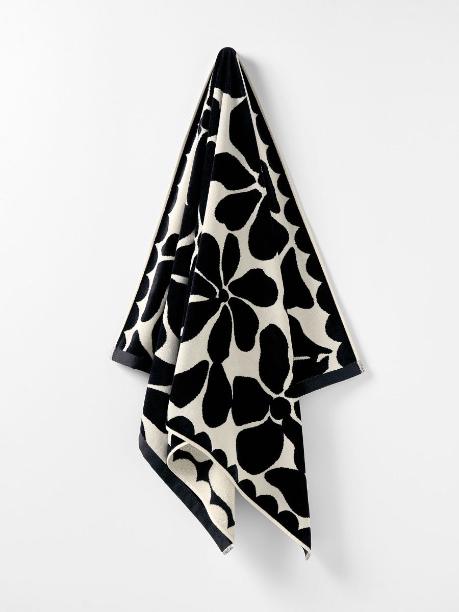 Palma Petal Australian Cotton Beach Towel in Black & Sand