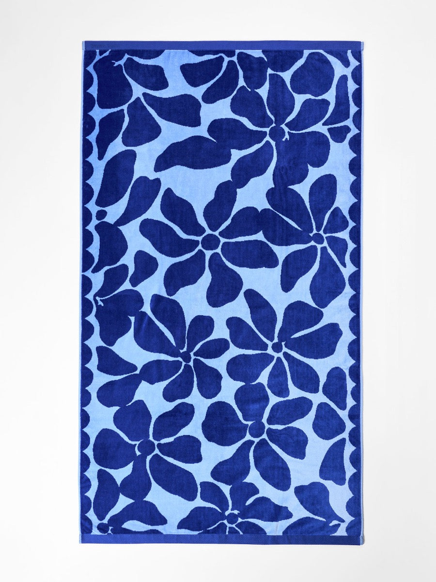 Palma Petal Australian Cotton Beach Towel in Royal & Powder Blue